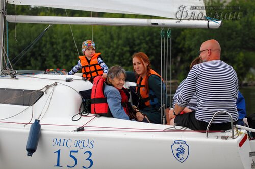 Фоторепортаж с парусной практики флотилии Флагман, прошедшей в июне 2017 года.